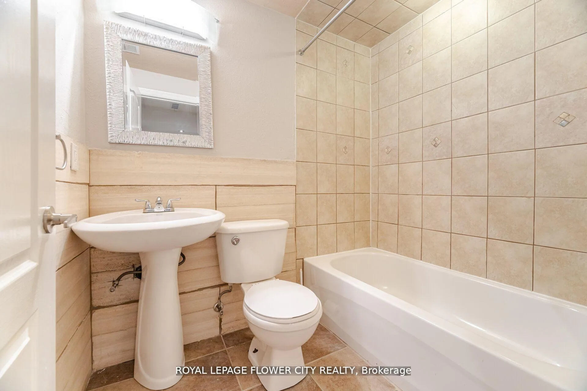 Photo 41 of 61 Headwater Road, Caledon, Bolton West — HOMEH