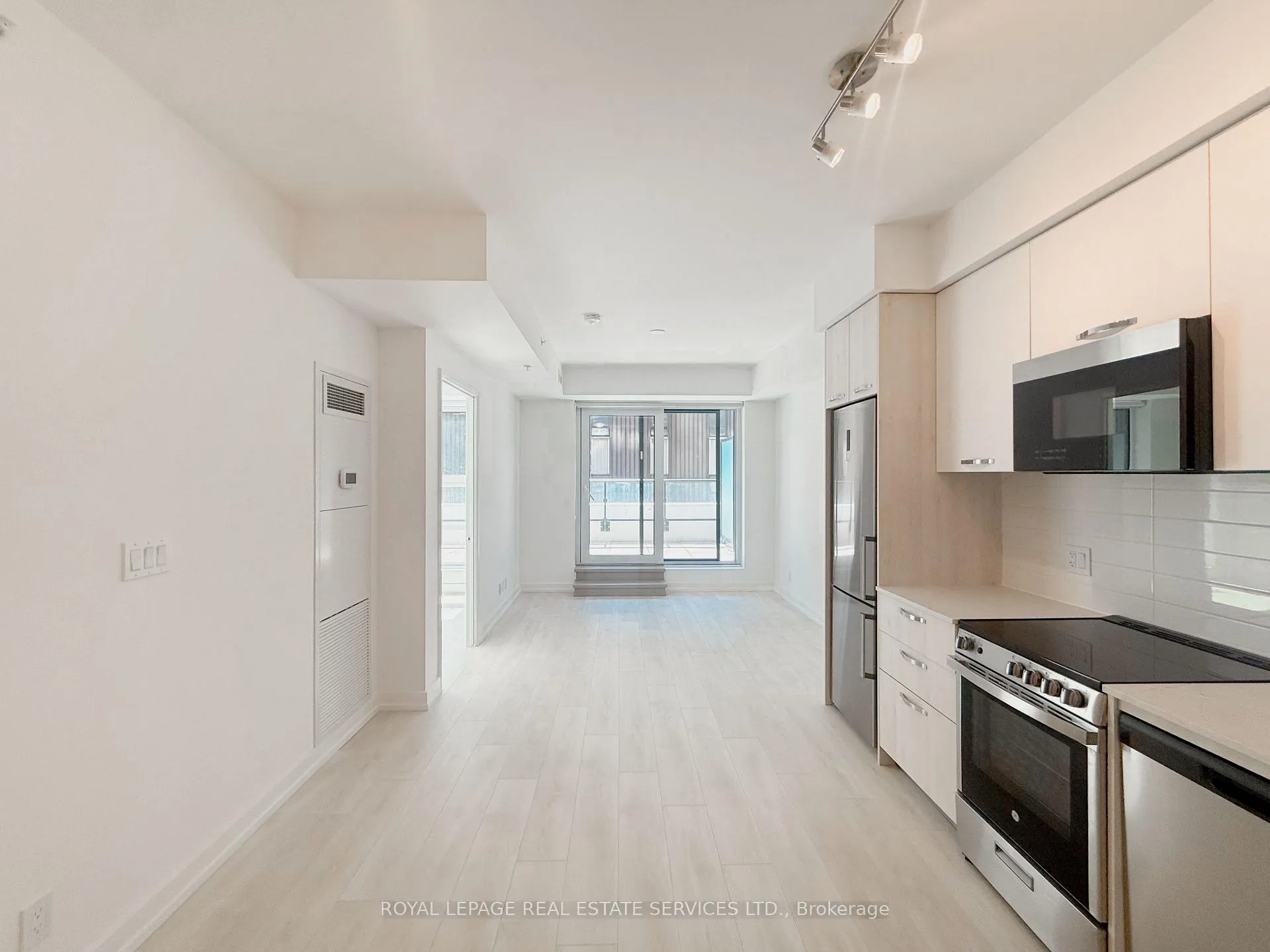 Photo 2 of Unit 315, 75 James Street S, Hamilton, Durand — HOMEH
