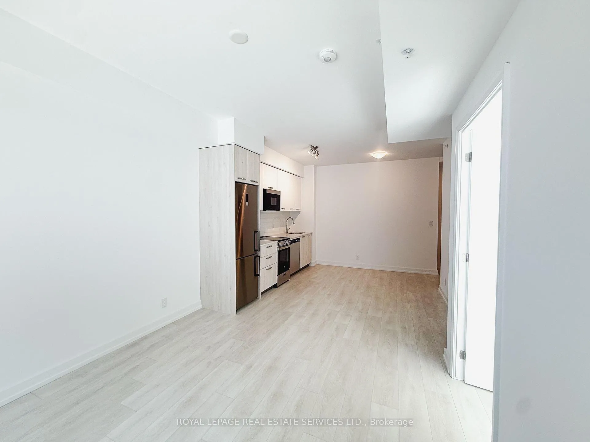 Photo 6 of Unit 315, 75 James Street S, Hamilton, Durand — HOMEH