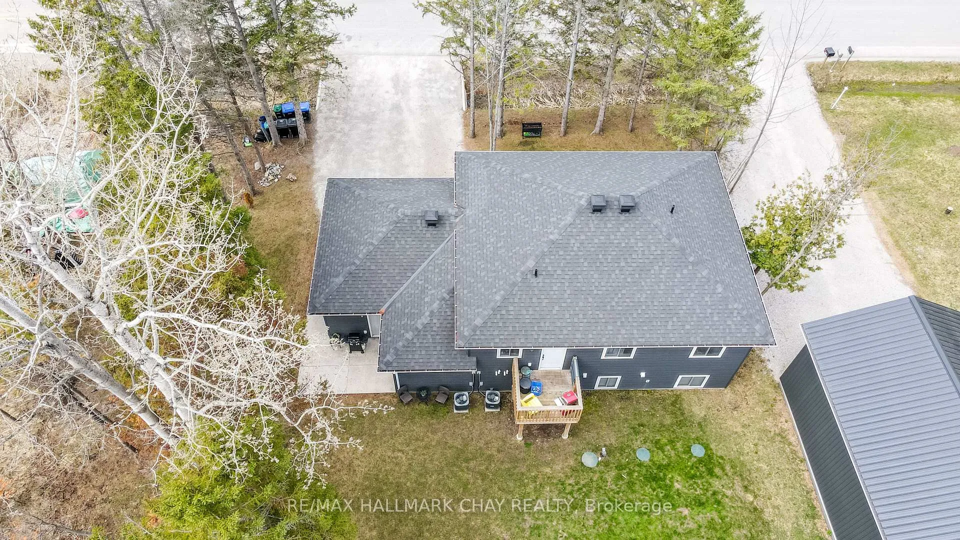 Photo 13 of 2082 Centre Avenue, Severn, Ardtrea — HOMEH