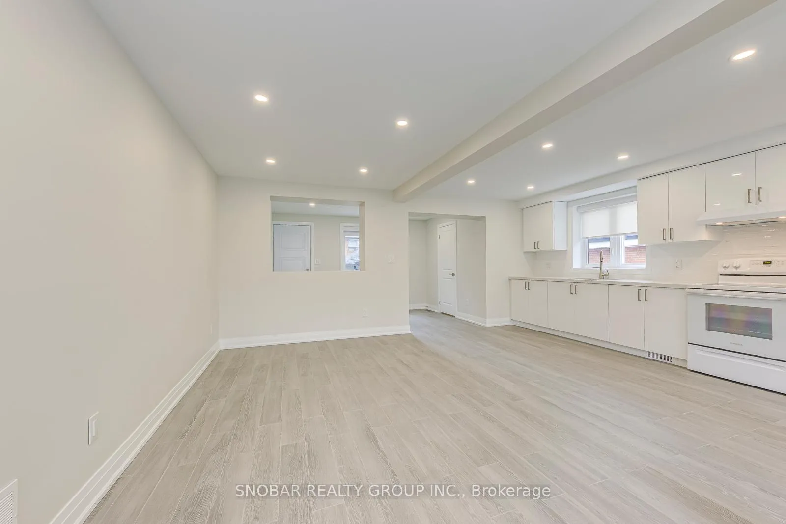 Photo 6 of 83 Clairton Crescent, Toronto, Rockcliffe-Smythe — HOMEH
