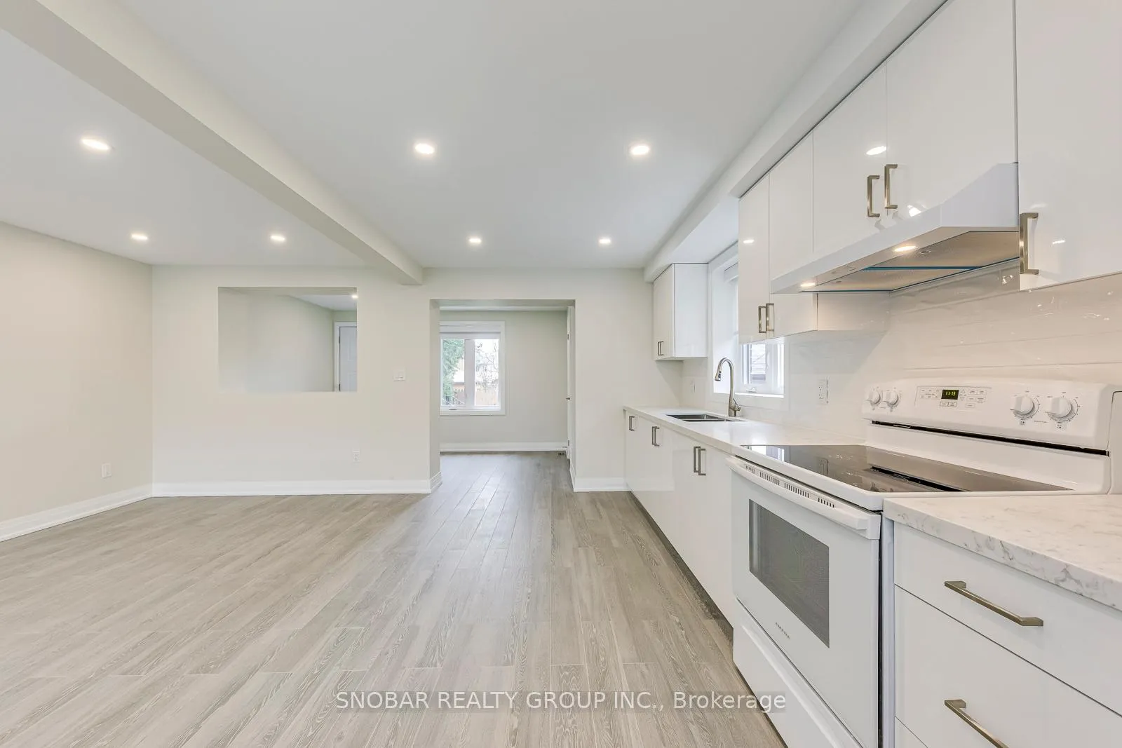 Photo 11 of 83 Clairton Crescent, Toronto, Rockcliffe-Smythe — HOMEH
