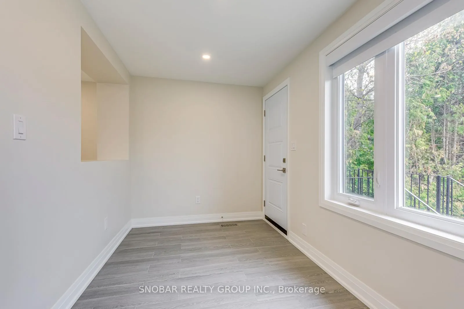 Photo 12 of 83 Clairton Crescent, Toronto, Rockcliffe-Smythe — HOMEH