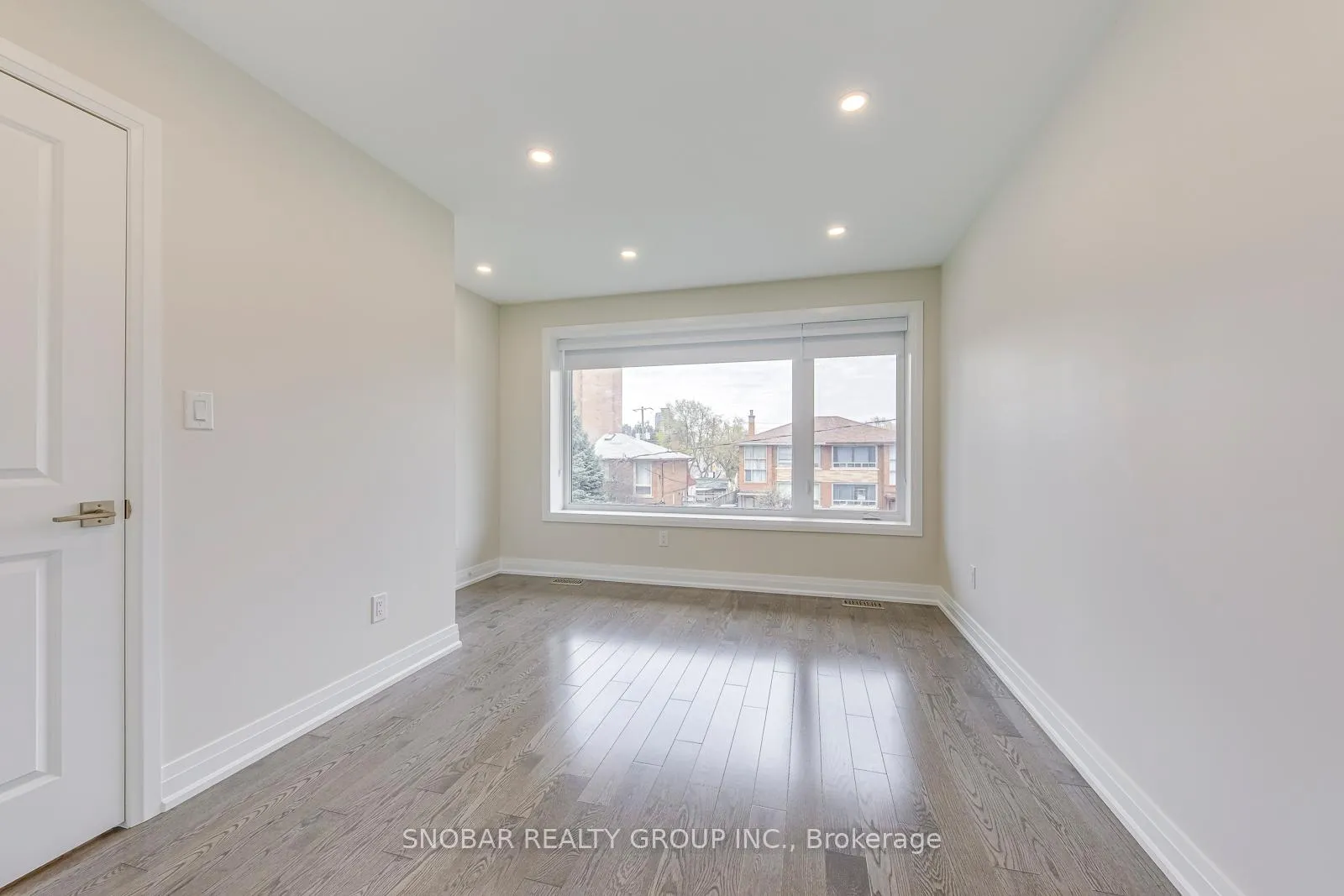 Photo 14 of 83 Clairton Crescent, Toronto, Rockcliffe-Smythe — HOMEH