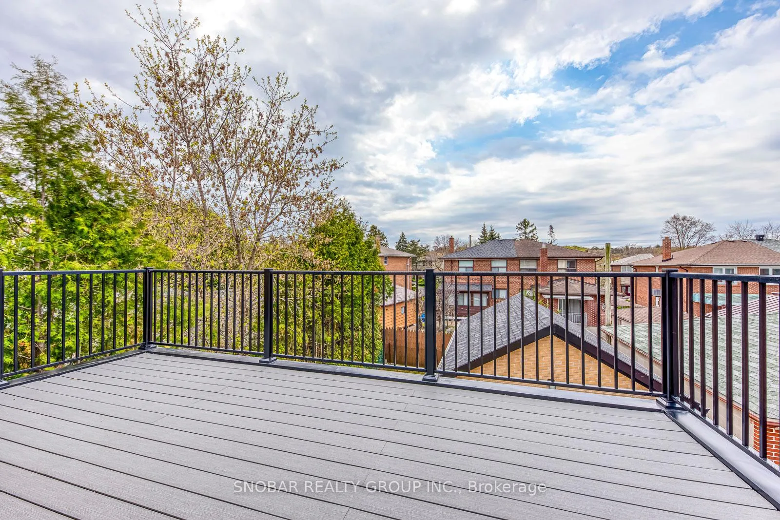 Photo 17 of 83 Clairton Crescent, Toronto, Rockcliffe-Smythe — HOMEH