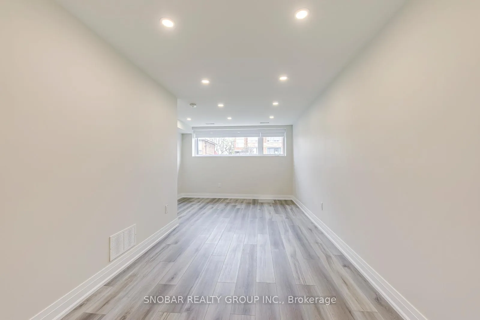 Photo 20 of 83 Clairton Crescent, Toronto, Rockcliffe-Smythe — HOMEH