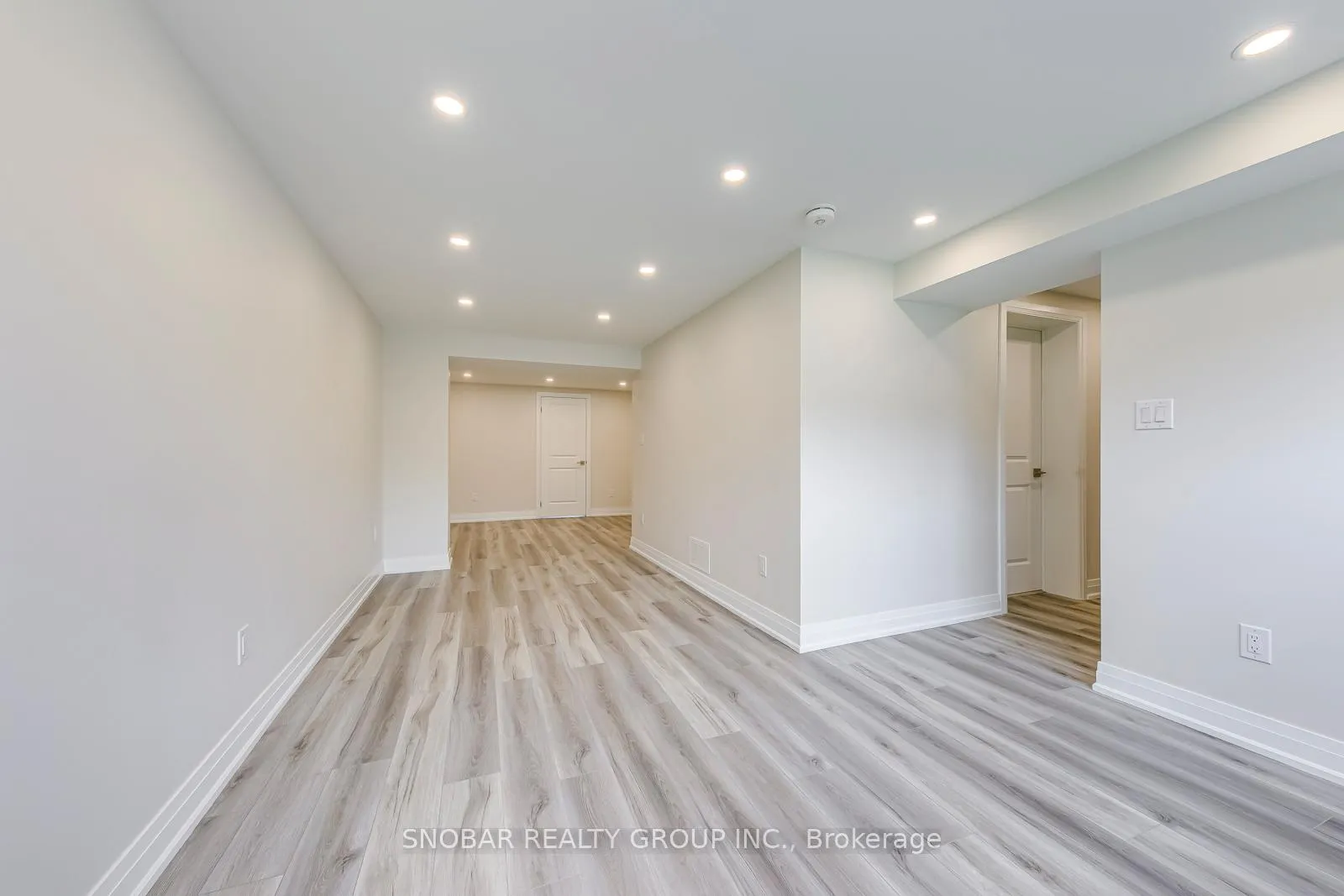 Photo 21 of 83 Clairton Crescent, Toronto, Rockcliffe-Smythe — HOMEH