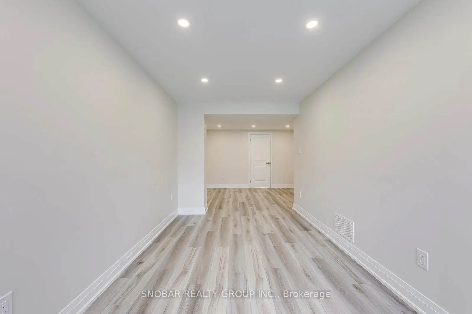 Photo 22 of 83 Clairton Crescent, Toronto, Rockcliffe-Smythe — HOMEH