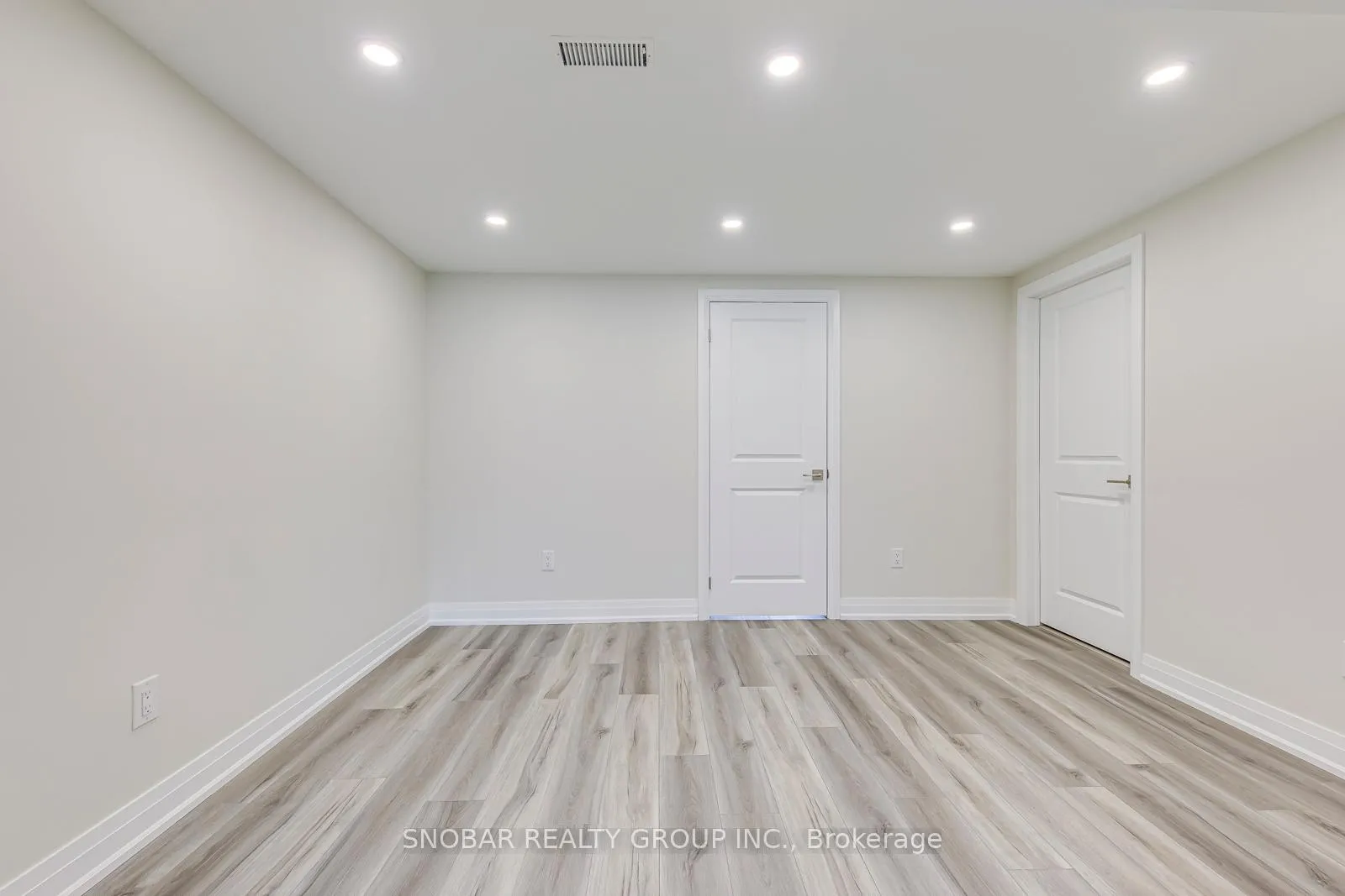 Photo 23 of 83 Clairton Crescent, Toronto, Rockcliffe-Smythe — HOMEH