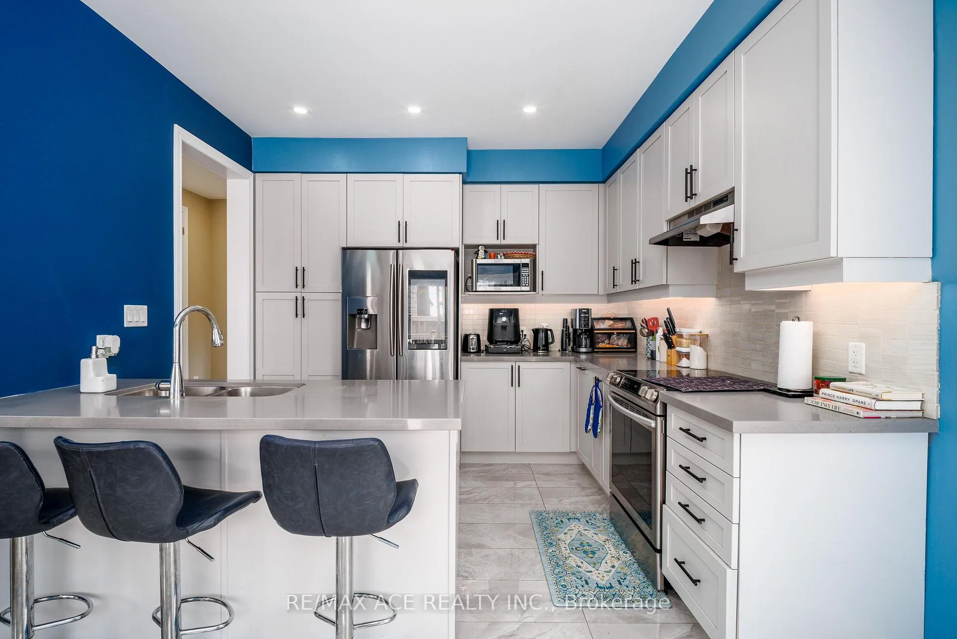 Photo 13 of 34 Albert Christie Street, Clarington, Bowmanville — HOMEH