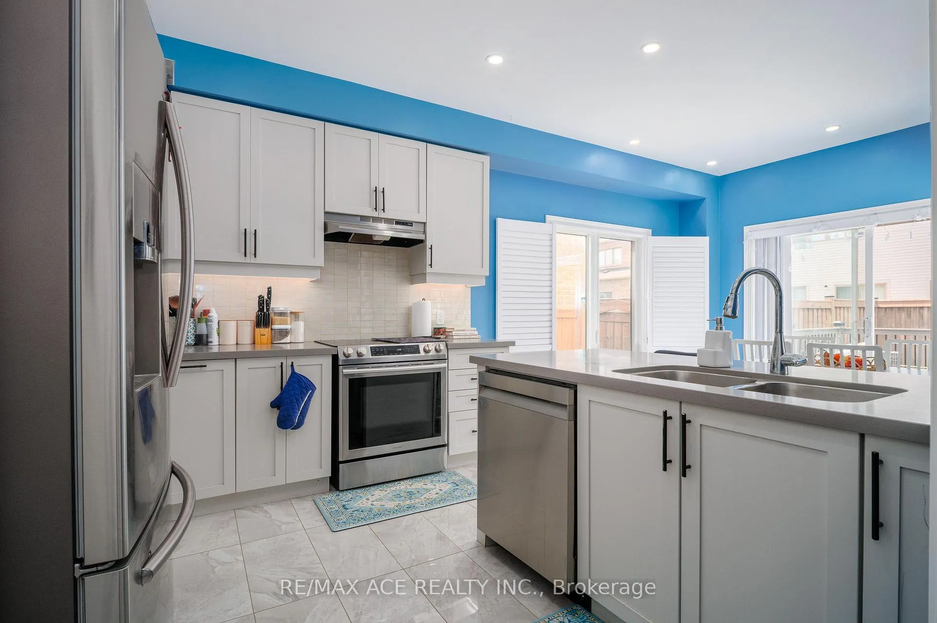 Photo 15 of 34 Albert Christie Street, Clarington, Bowmanville — HOMEH