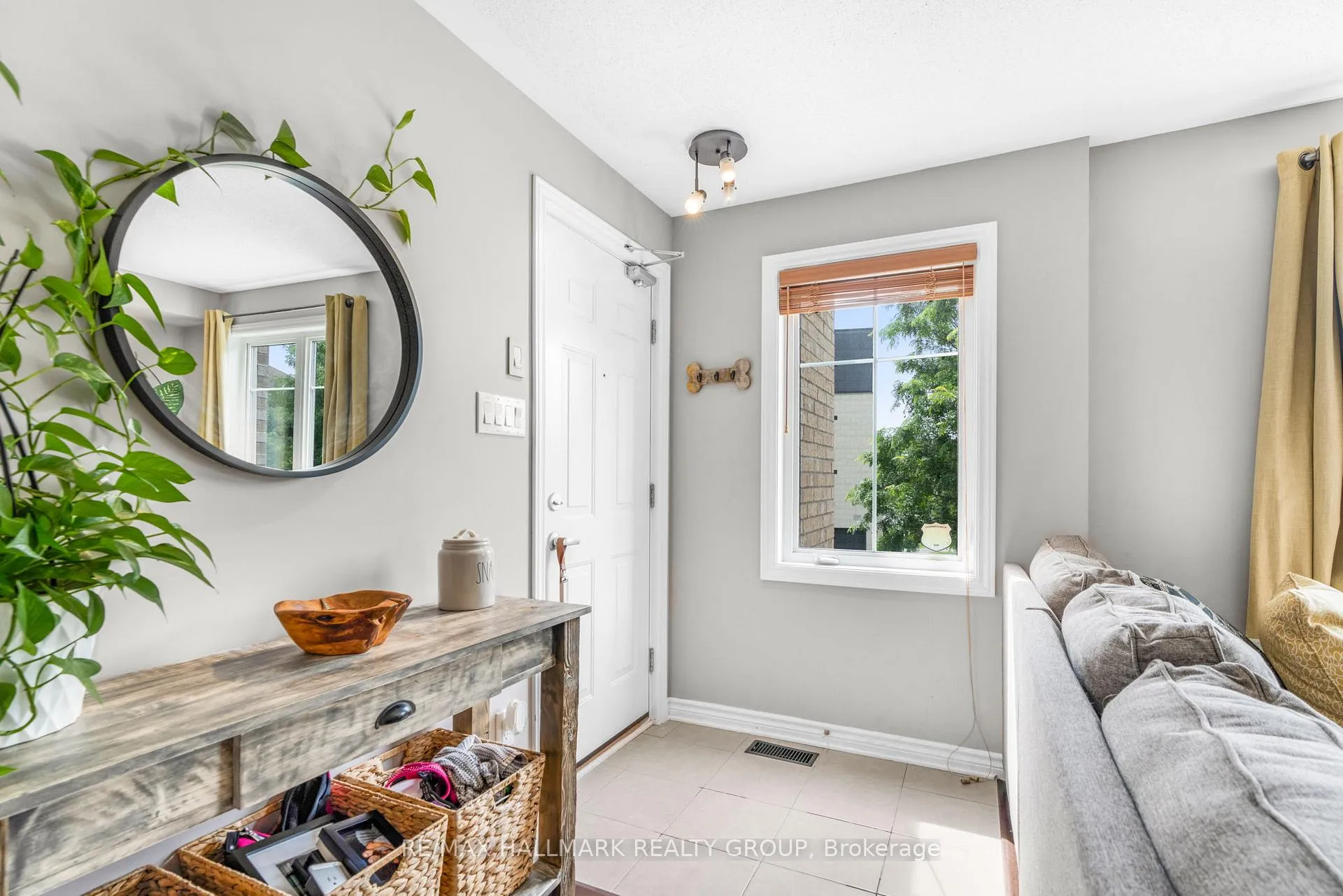 Photo 6 of 265 Titanium A Private, Ottawa, Convent Glen North — HOMEH