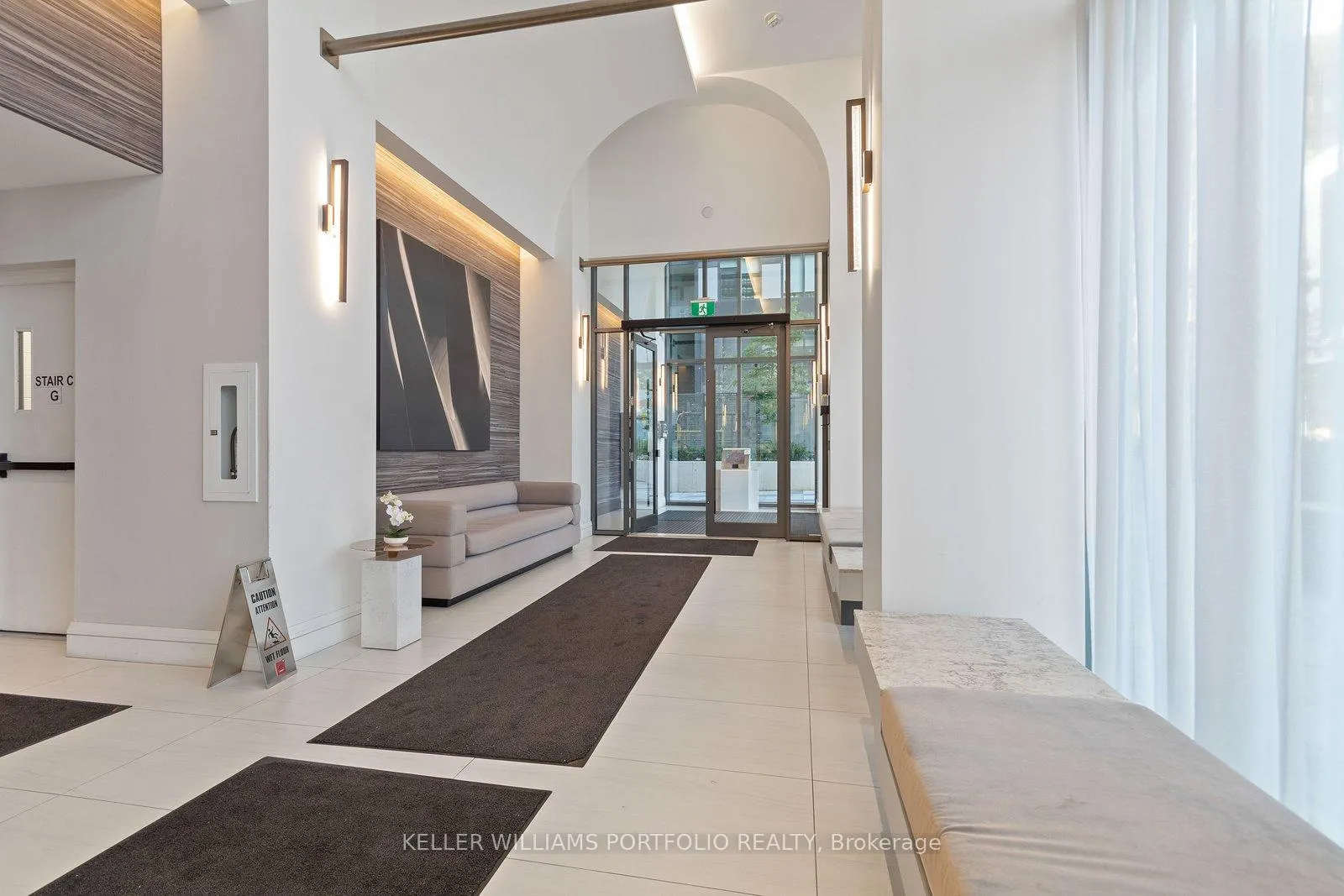Photo 30 of Unit 506, 39 Roehampton Avenue, Toronto, Mount Pleasant West — HOMEH