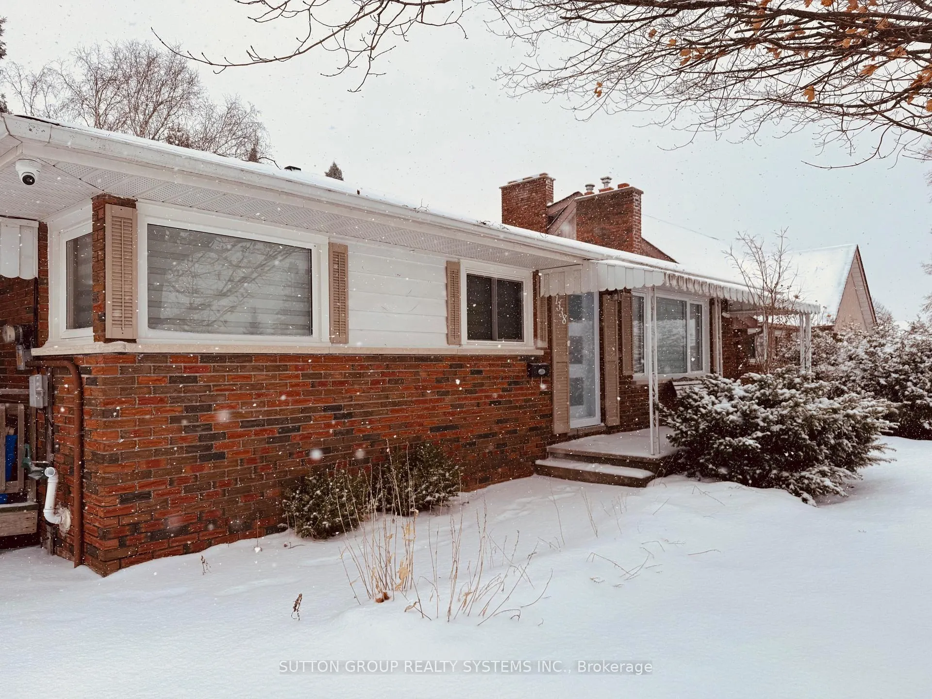 Photo 1 of 1338 Royal Drive, Peterborough, Northcrest Ward 5 — HOMEH