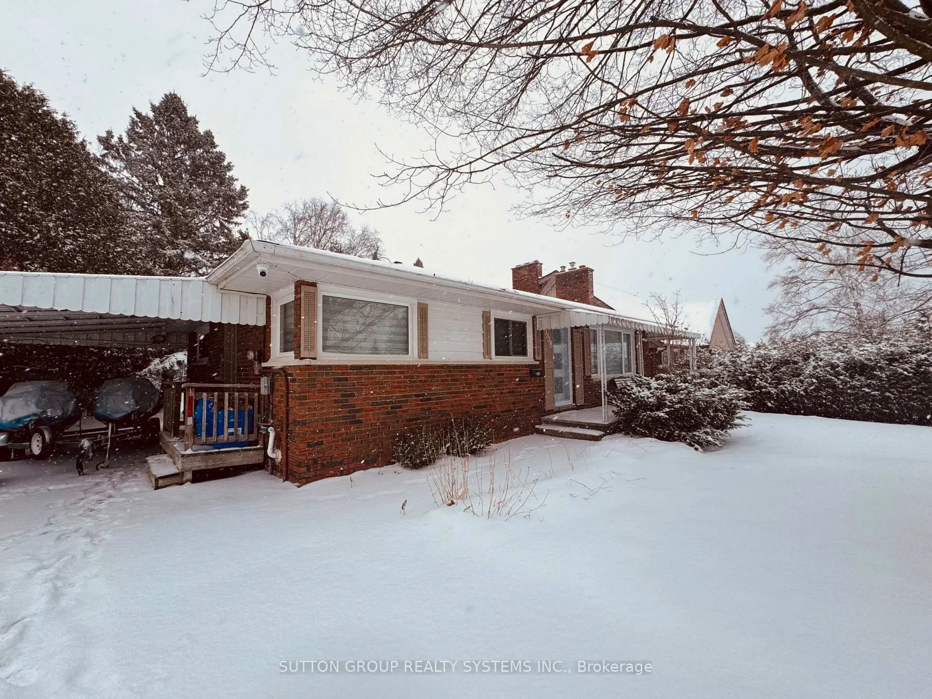 Photo 2 of 1338 Royal Drive, Peterborough, Northcrest Ward 5 — HOMEH