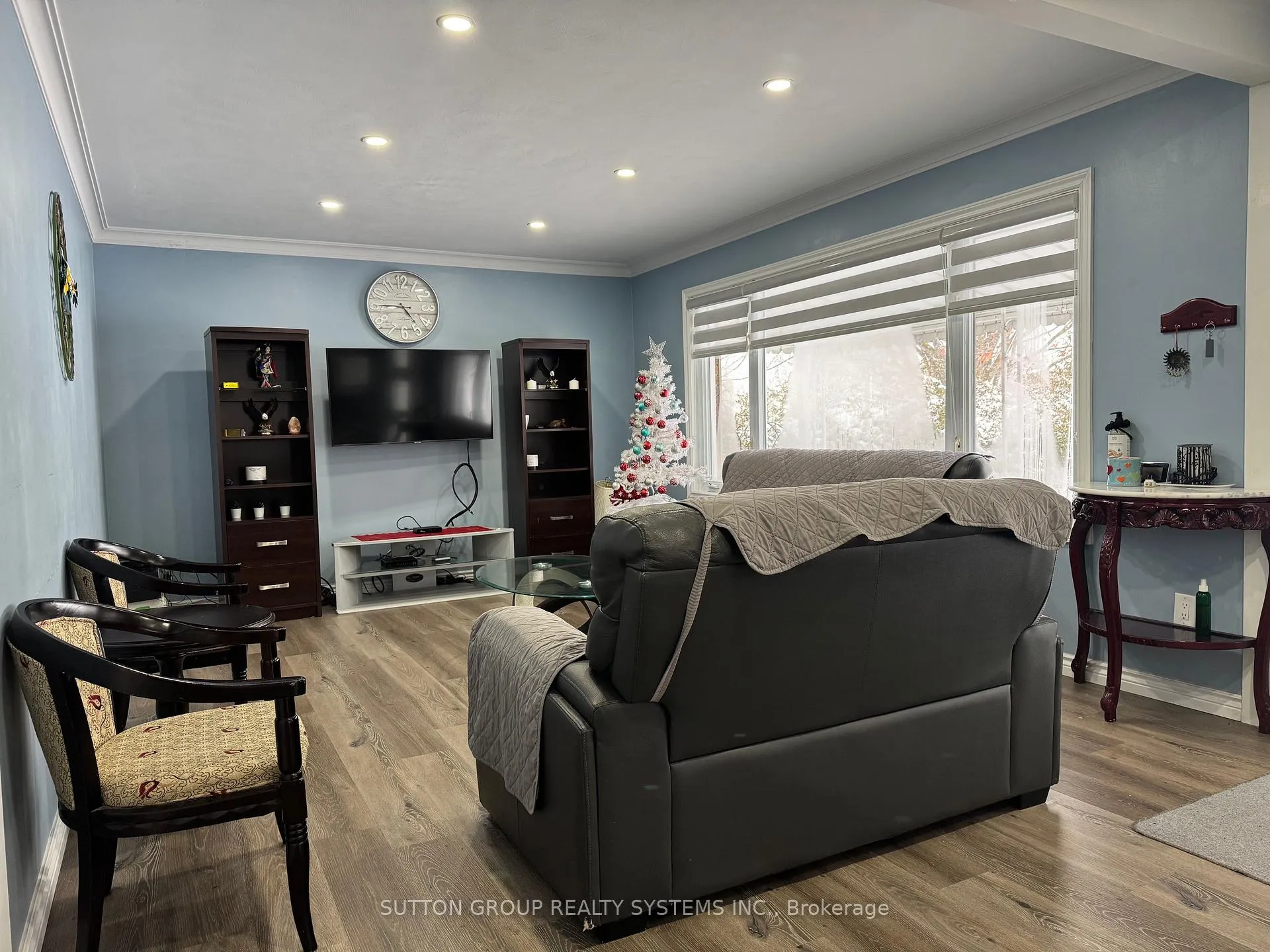 Photo 4 of 1338 Royal Drive, Peterborough, Northcrest Ward 5 — HOMEH