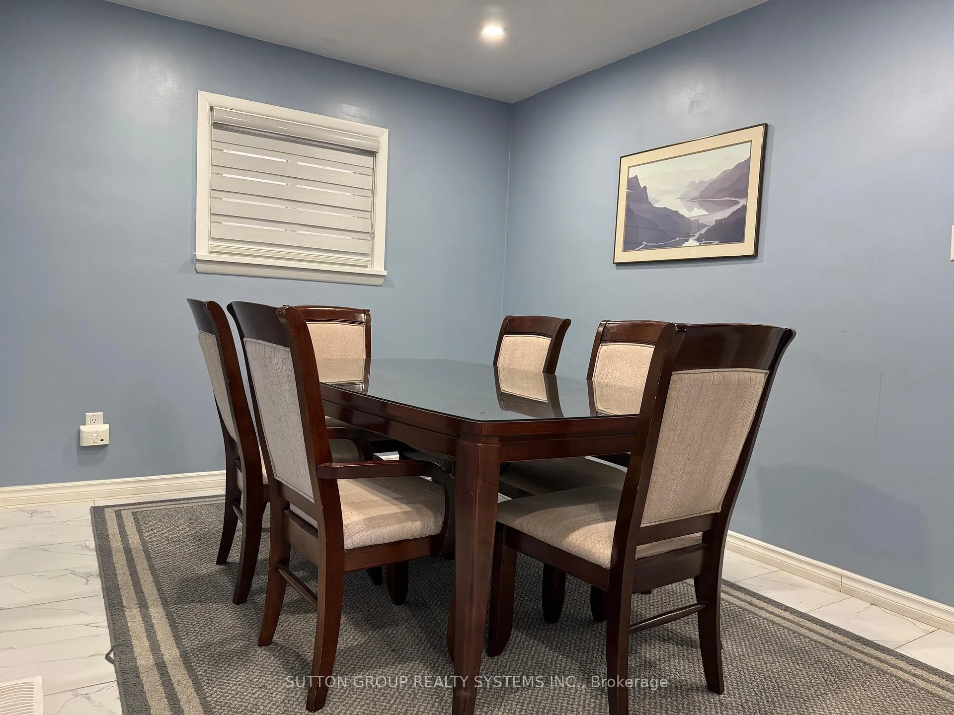 Photo 10 of 1338 Royal Drive, Peterborough, Northcrest Ward 5 — HOMEH