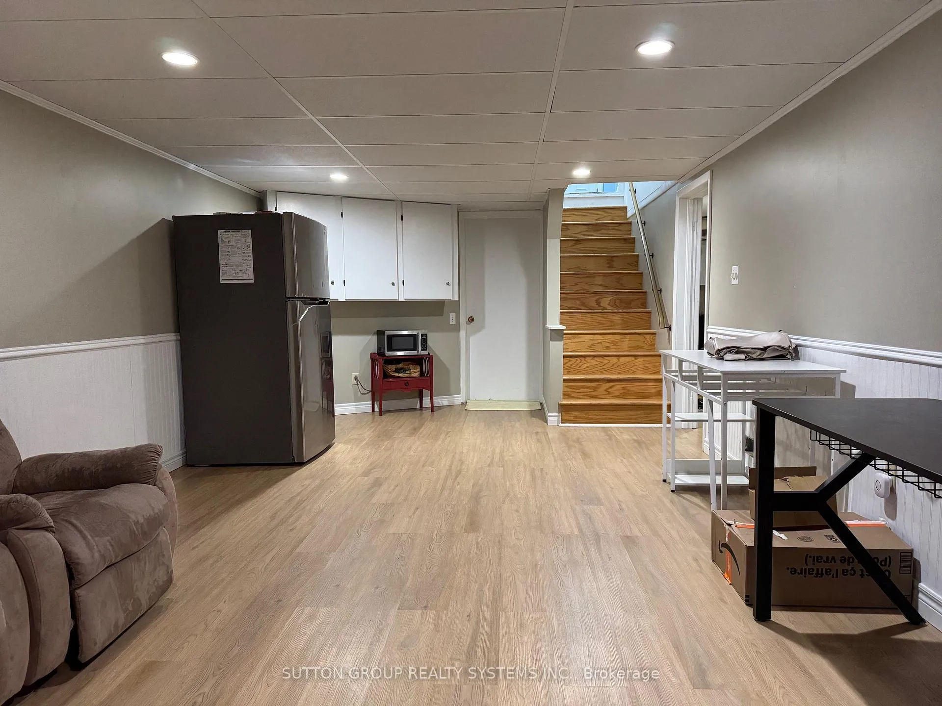 Photo 17 of 1338 Royal Drive, Peterborough, Northcrest Ward 5 — HOMEH