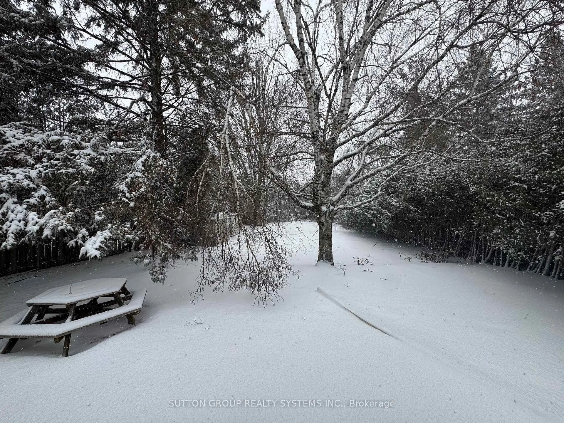 Photo 23 of 1338 Royal Drive, Peterborough, Northcrest Ward 5 — HOMEH