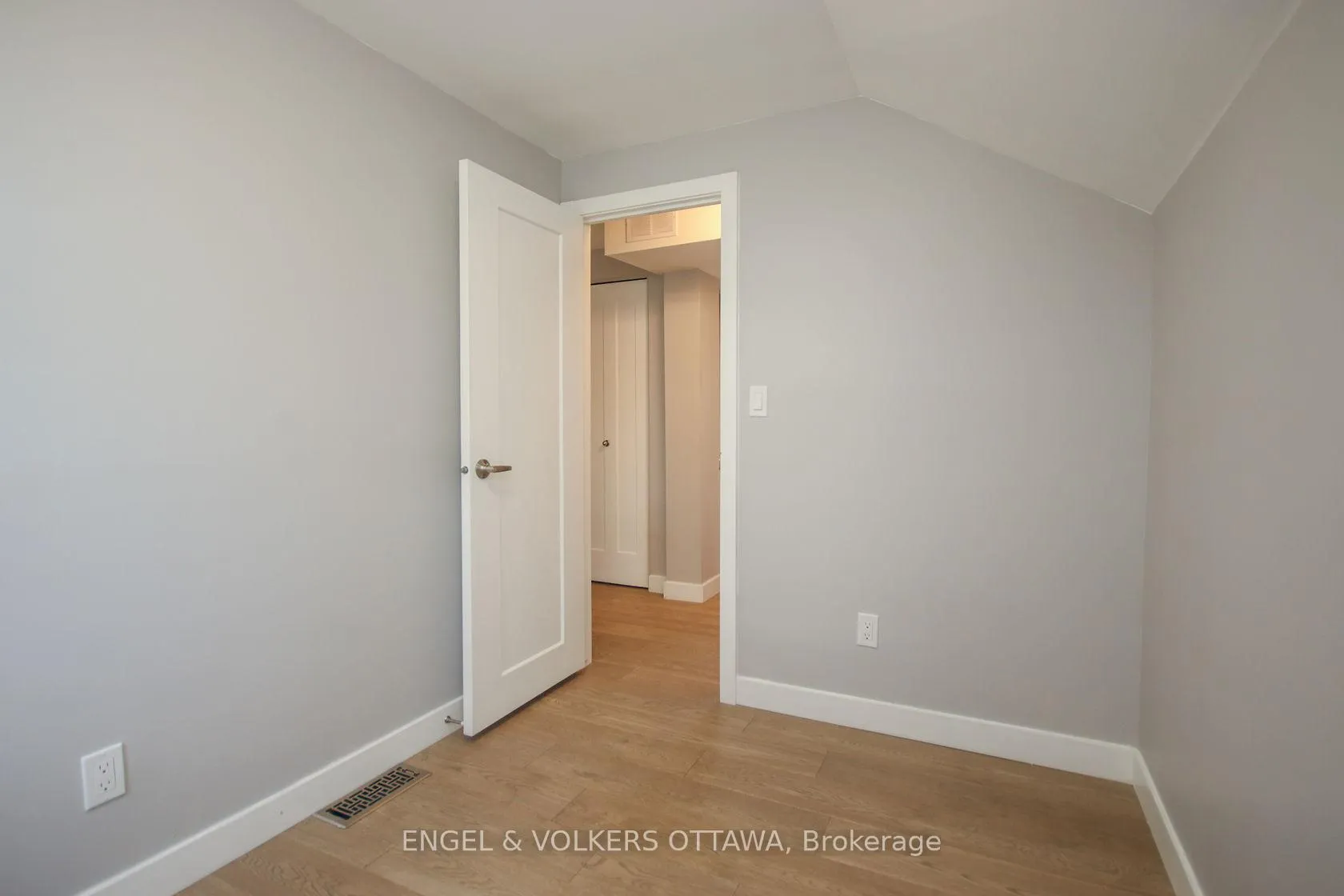 Photo 36 of Unit A, 43 St Charles Street, Ottawa, Vanier — HOMEH