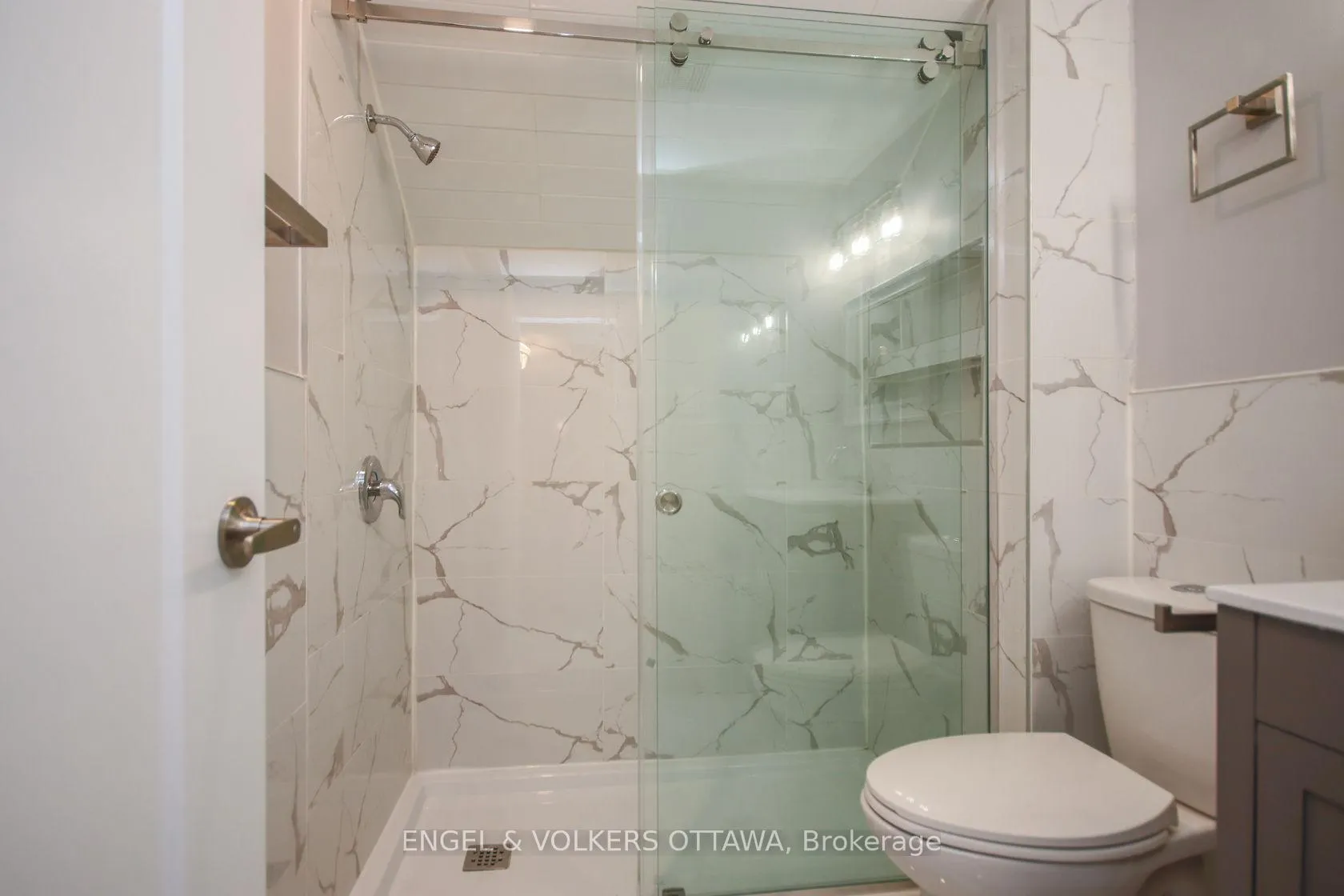 Photo 40 of Unit A, 43 St Charles Street, Ottawa, Vanier — HOMEH