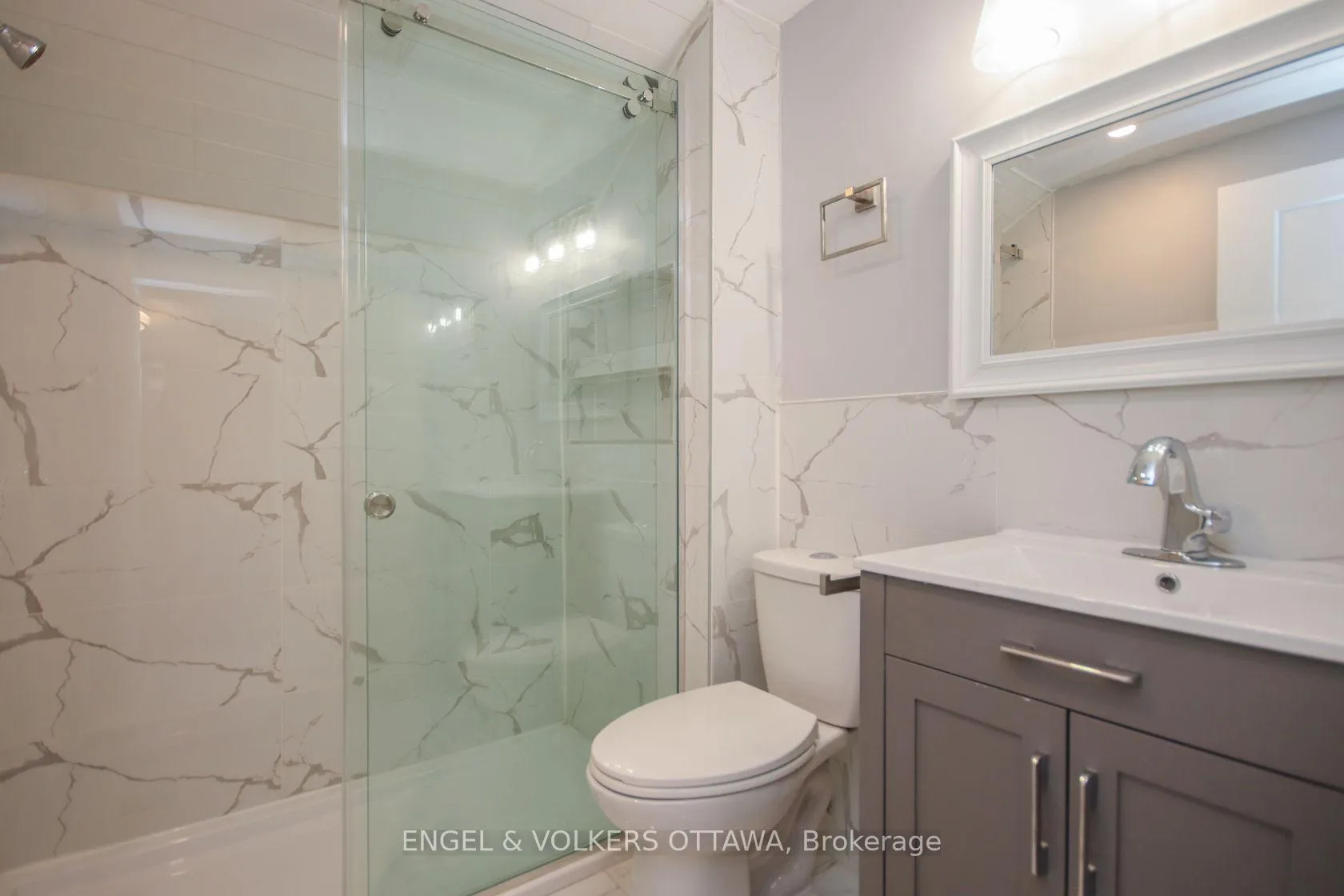 Photo 42 of Unit A, 43 St Charles Street, Ottawa, Vanier — HOMEH