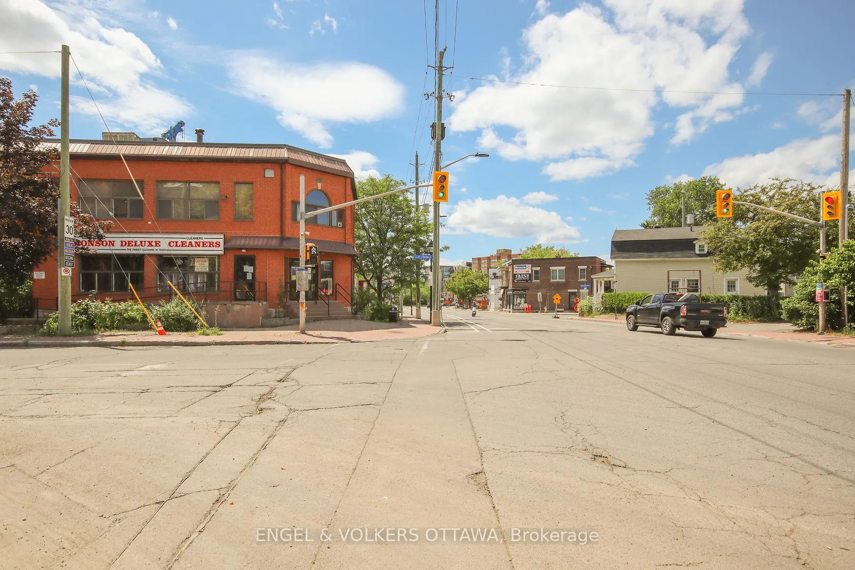 Photo 46 of Unit A, 43 St Charles Street, Ottawa, Vanier — HOMEH