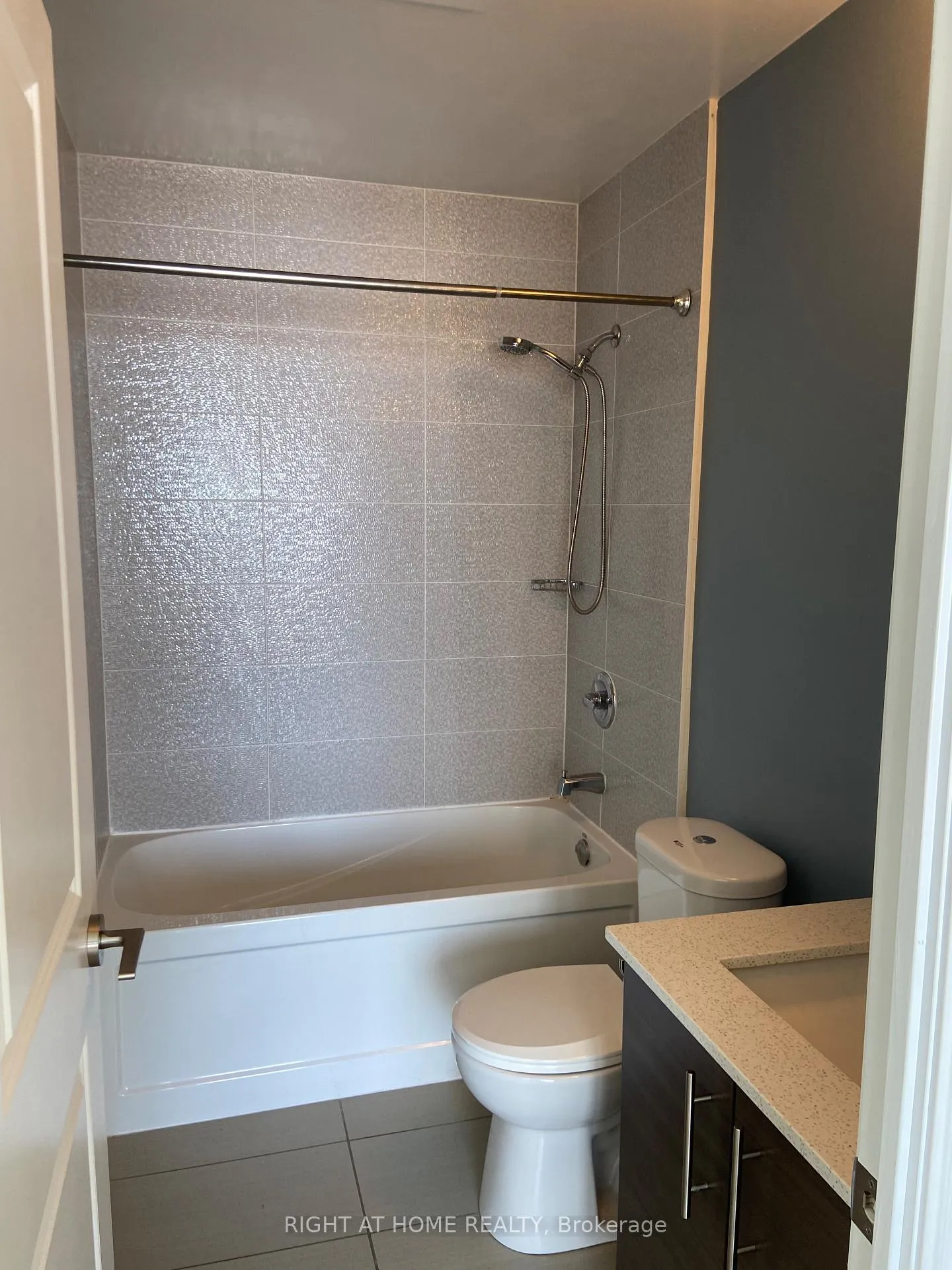 Photo 8 of Unit 1016, 277 South Park Road, Markham, Commerce Valley — HOMEH