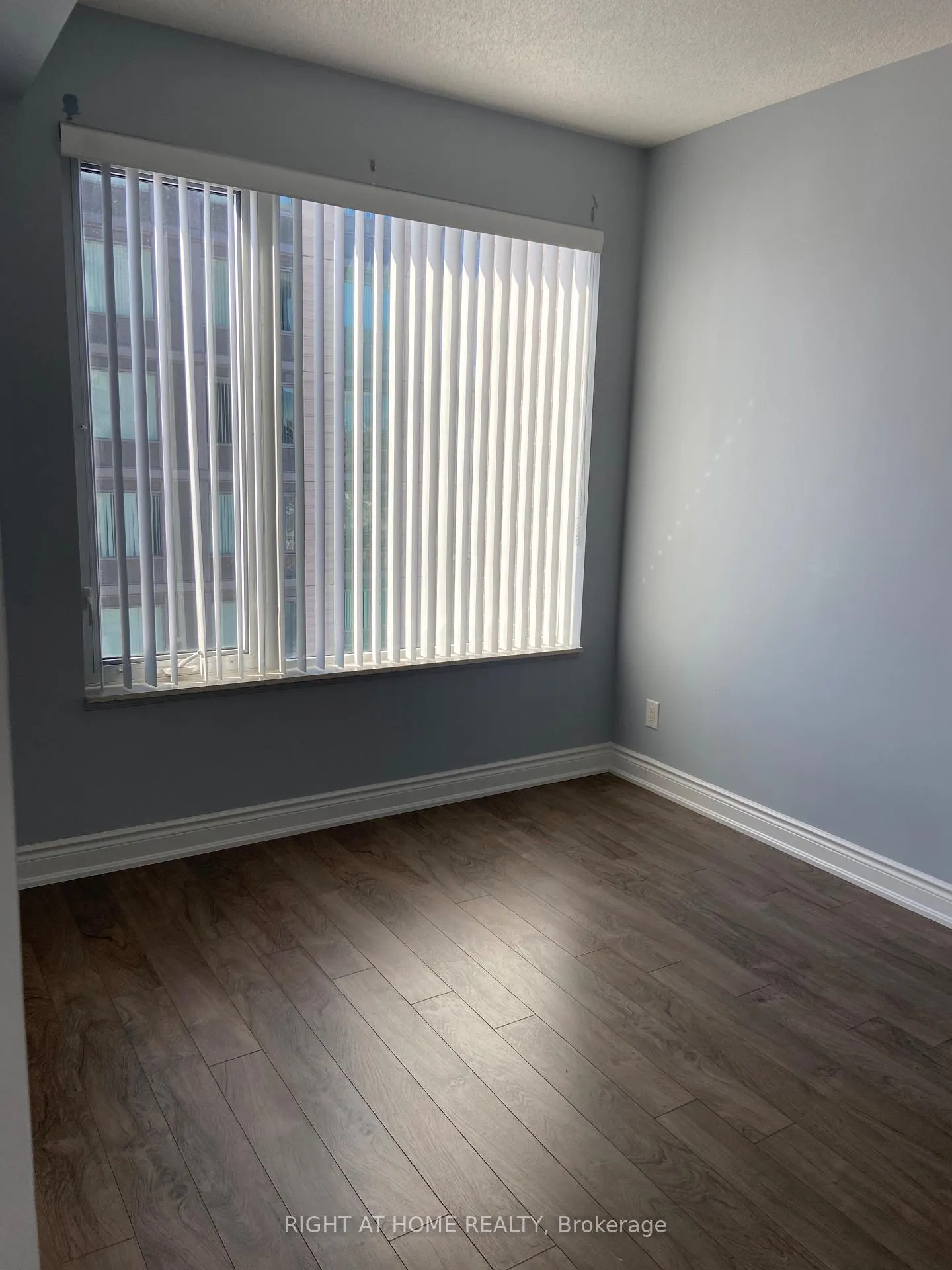 Photo 10 of Unit 1016, 277 South Park Road, Markham, Commerce Valley — HOMEH
