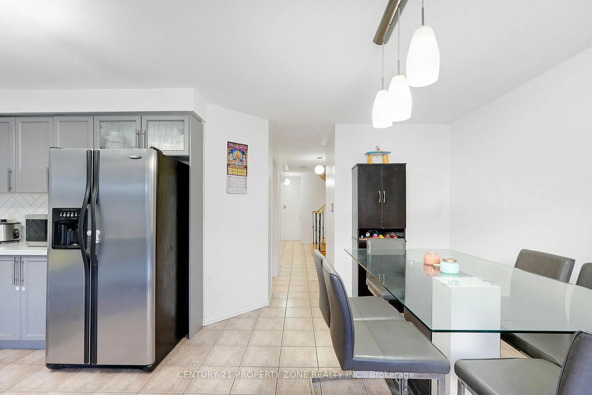 Photo 11 of 17 Riverplace Crescent, Brampton, Bram East — HOMEH