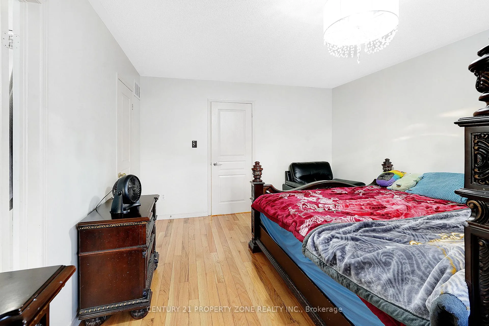 Photo 23 of 17 Riverplace Crescent, Brampton, Bram East — HOMEH