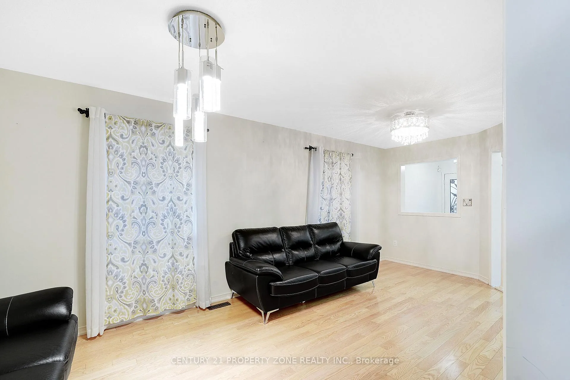 Photo 25 of 17 Riverplace Crescent, Brampton, Bram East — HOMEH