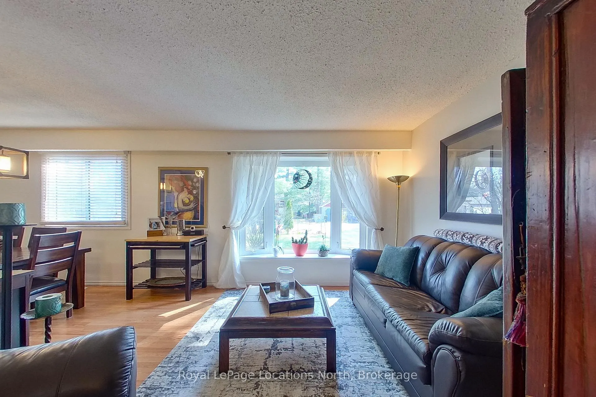 Photo 4 of 152 Melrose Avenue, Wasaga Beach — HOMEH