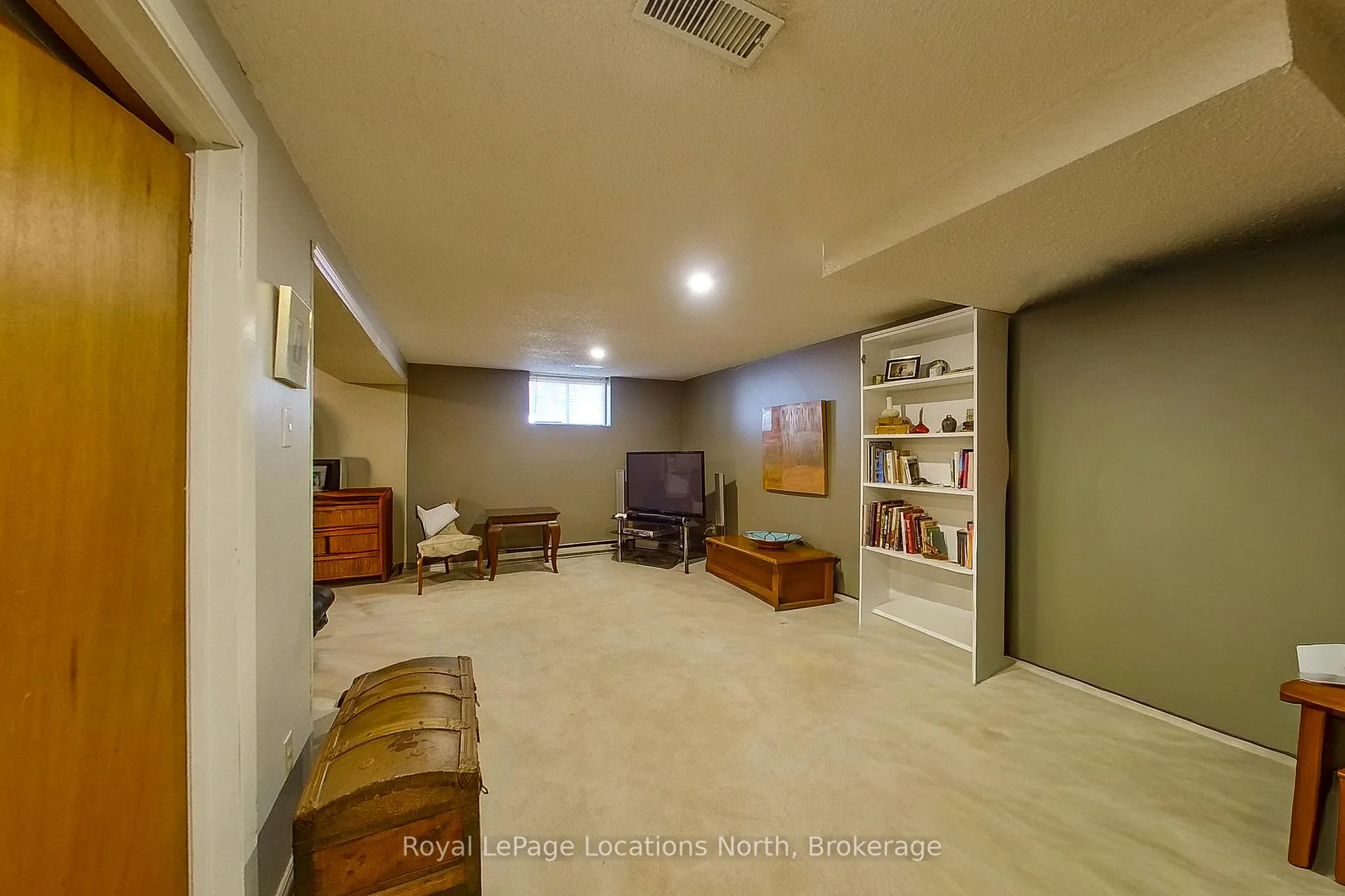 Photo 17 of 152 Melrose Avenue, Wasaga Beach — HOMEH
