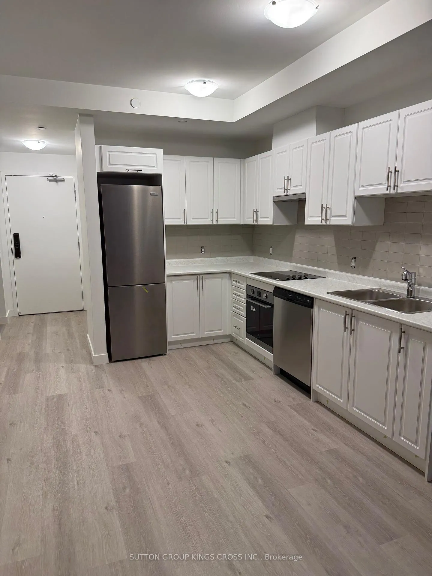Photo 3 of Unit 215, 461 Green Road, Hamilton, Lakeshore — HOMEH