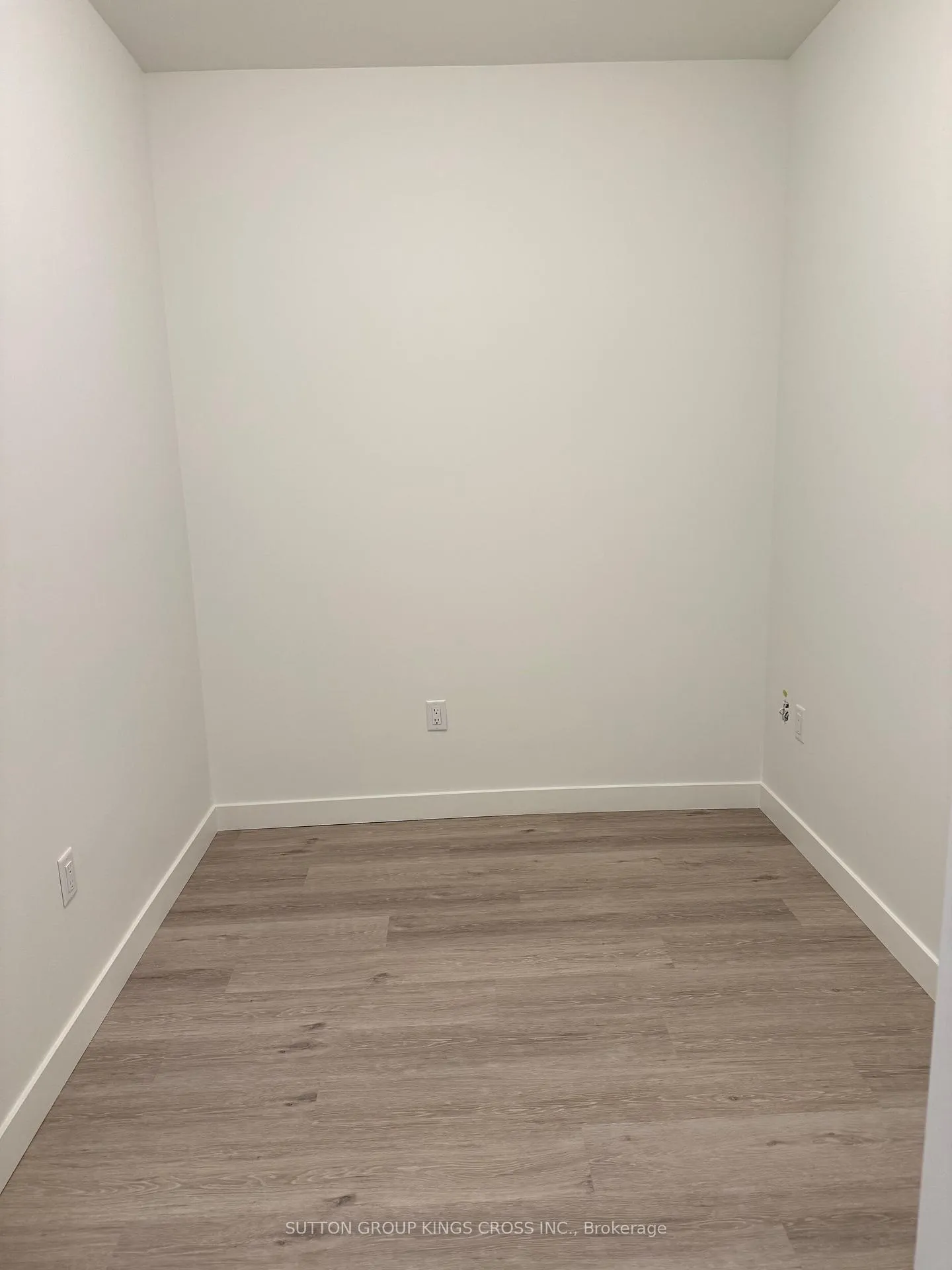 Photo 13 of Unit 215, 461 Green Road, Hamilton, Lakeshore — HOMEH