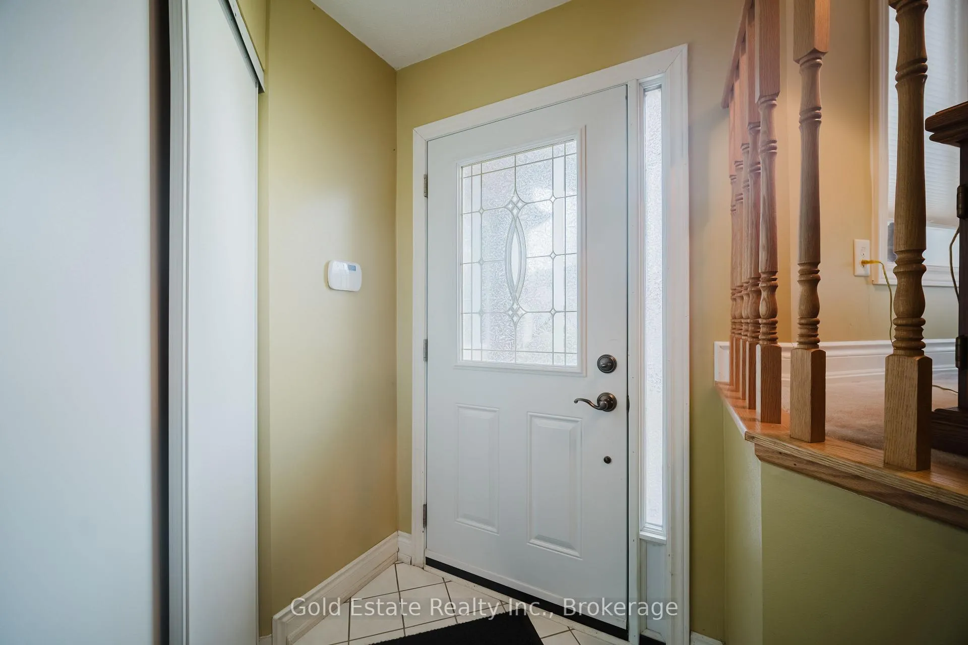 Photo 3 of 59 Royal Orchard Drive, Brampton, Brampton West — HOMEH