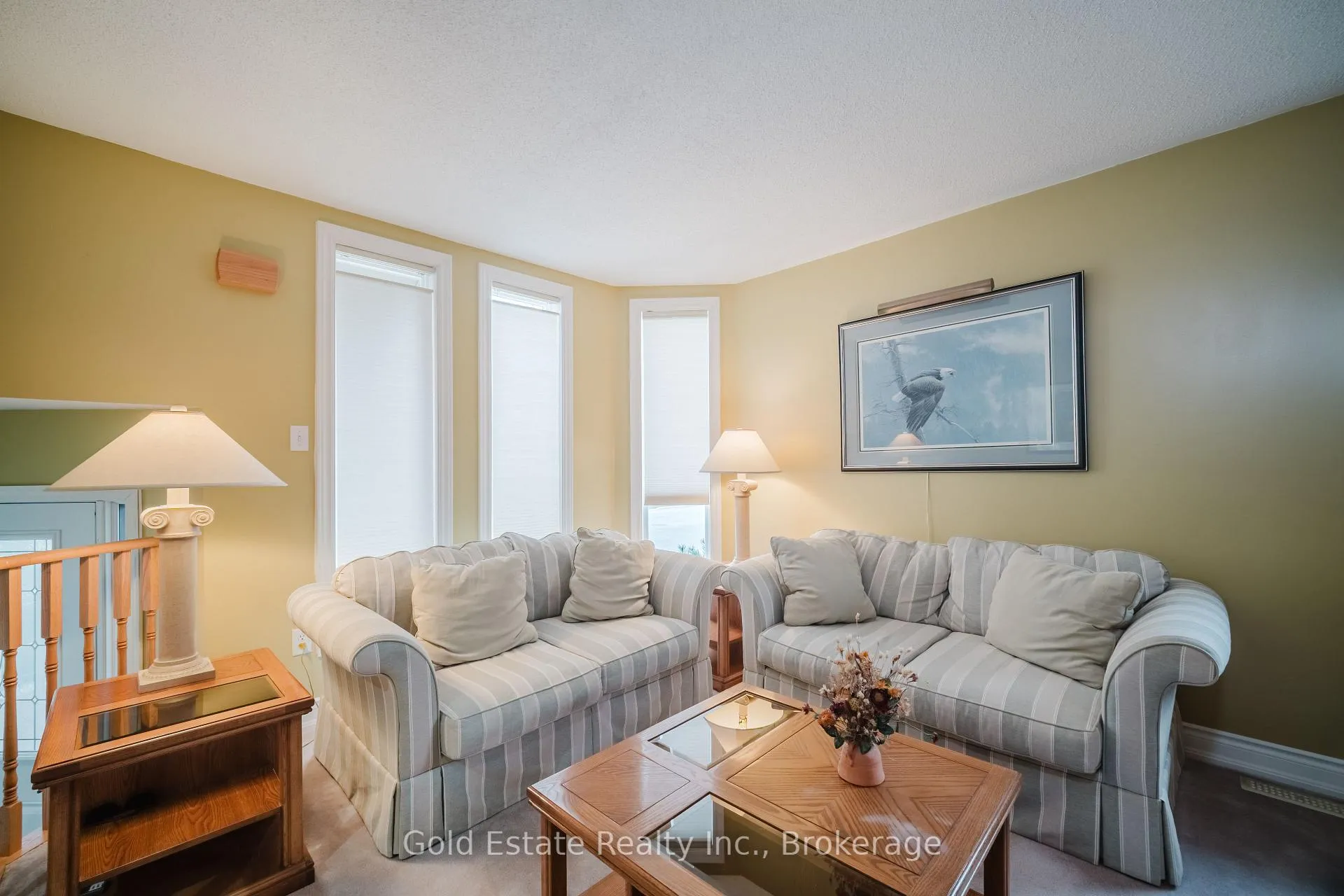 Photo 4 of 59 Royal Orchard Drive, Brampton, Brampton West — HOMEH