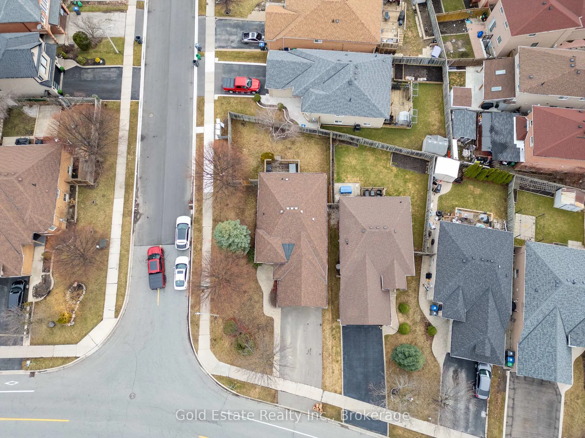 Photo 46 of 59 Royal Orchard Drive, Brampton, Brampton West — HOMEH
