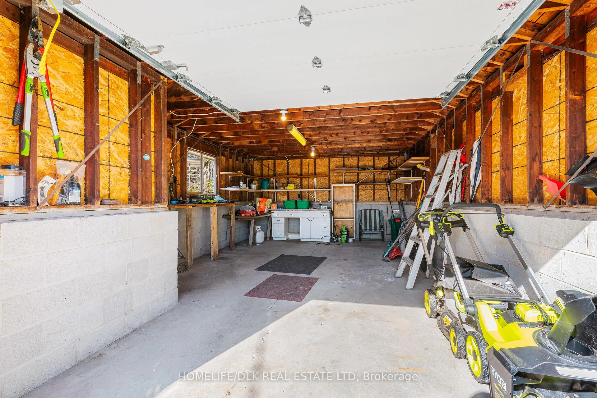 Photo 10 of 10 Oak Crescent, Brockville — HOMEH