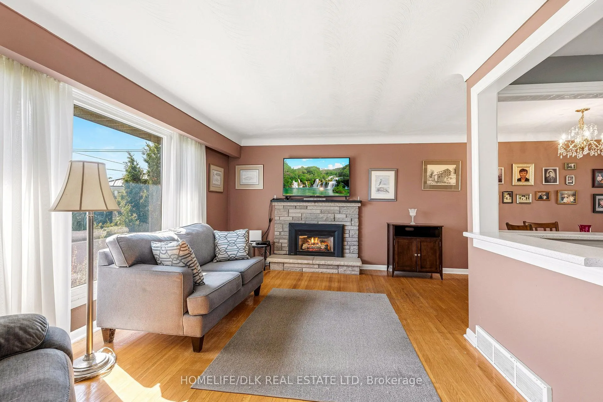 Photo 13 of 10 Oak Crescent, Brockville — HOMEH