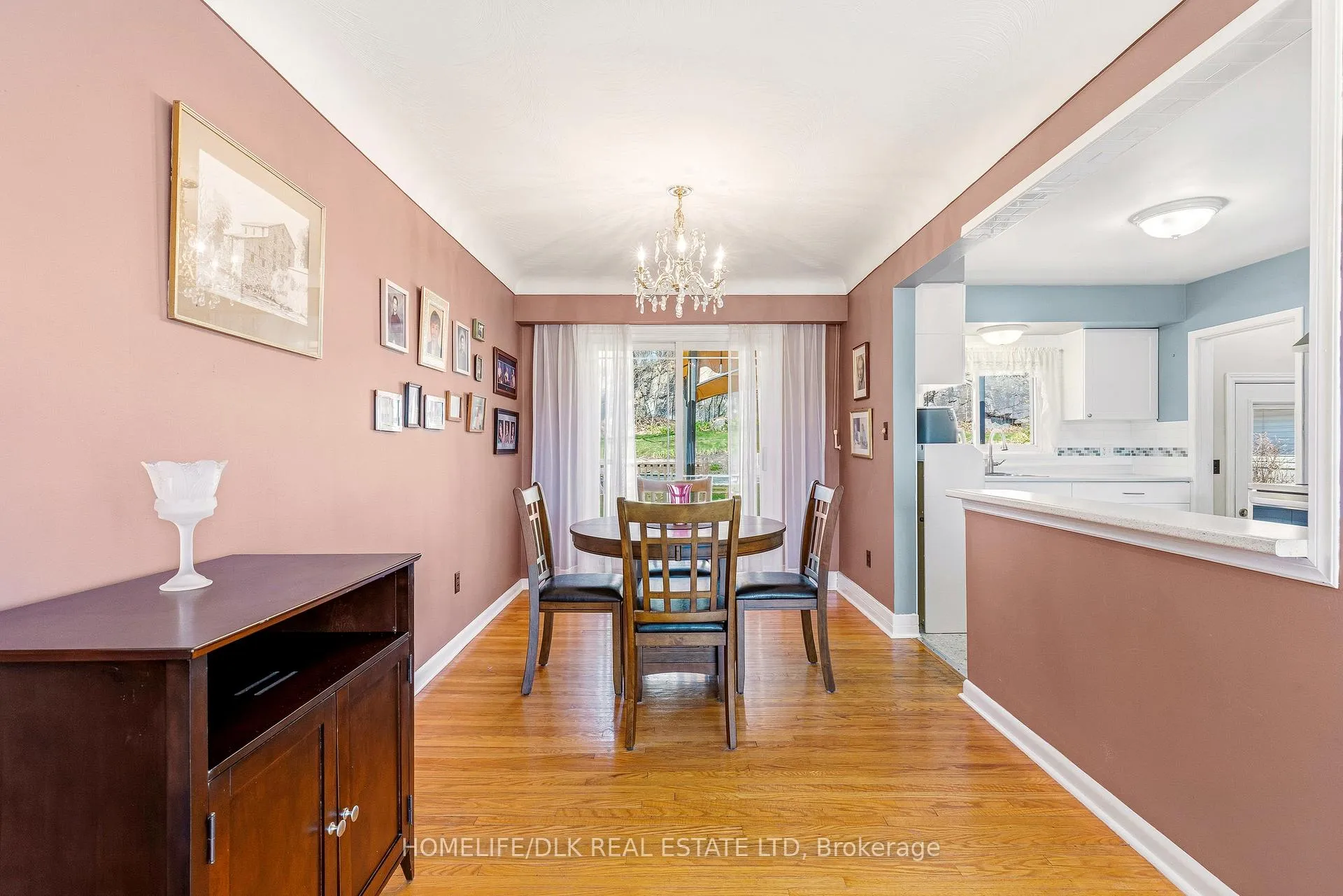 Photo 16 of 10 Oak Crescent, Brockville — HOMEH