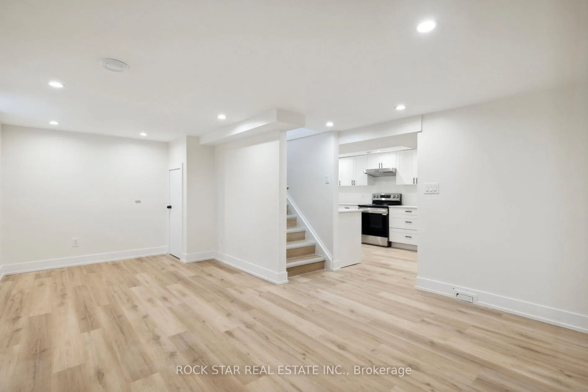 Photo 2 of Unit Lower, 87 Leaside Drive, St. Catharines, Carlton/Bunting — HOMEH