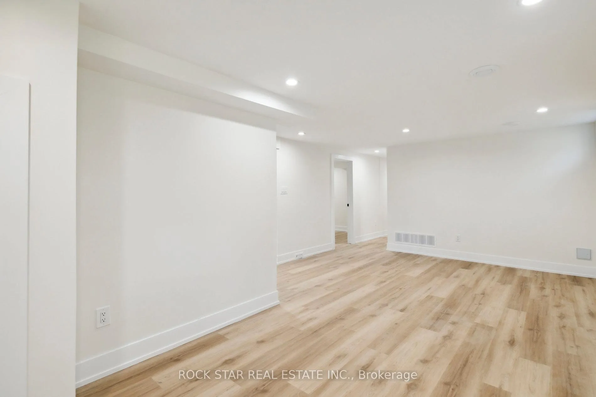 Photo 4 of Unit Lower, 87 Leaside Drive, St. Catharines, Carlton/Bunting — HOMEH