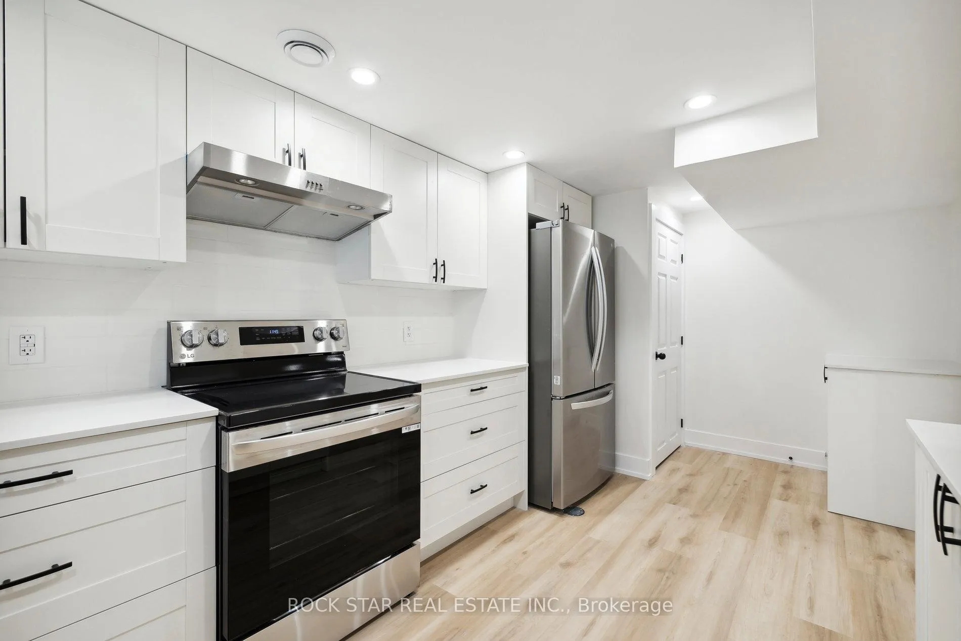 Photo 7 of Unit Lower, 87 Leaside Drive, St. Catharines, Carlton/Bunting — HOMEH