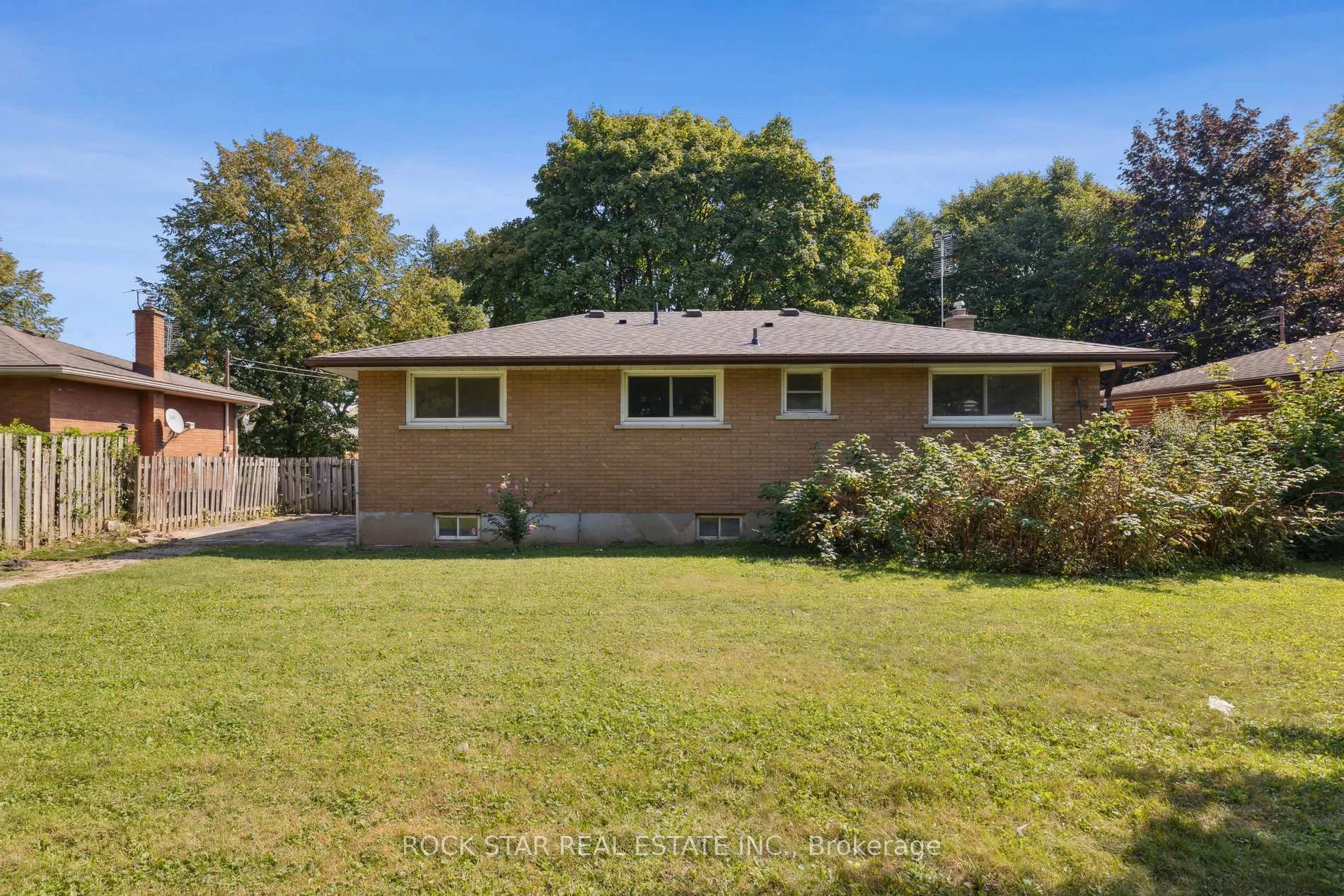 Photo 17 of Unit Lower, 87 Leaside Drive, St. Catharines, Carlton/Bunting — HOMEH