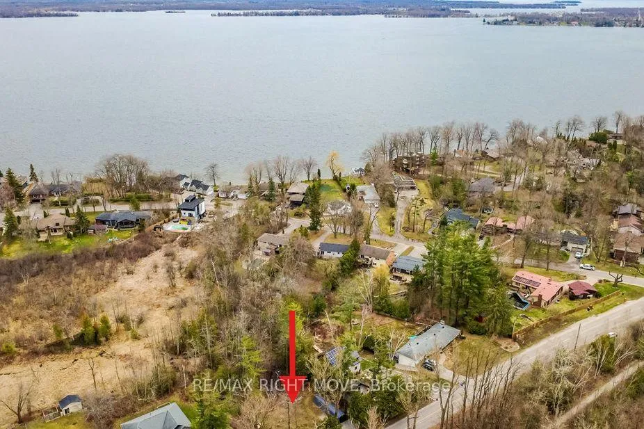 Photo 1 of 454 Bay Street, Orillia — HOMEH