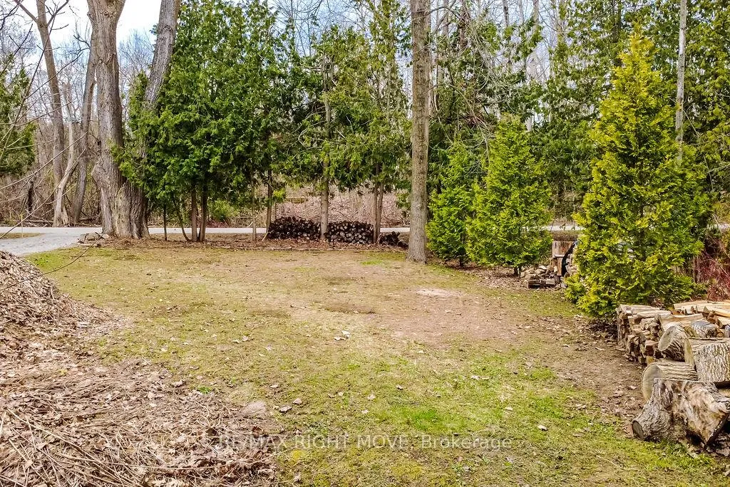 Photo 8 of 454 Bay Street, Orillia — HOMEH