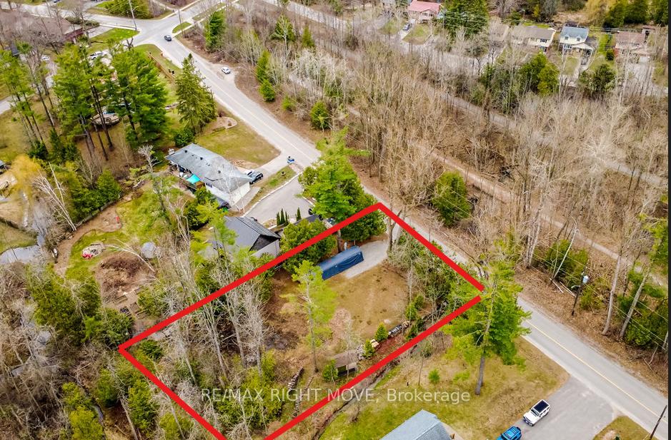 Photo 6 of 454 Bay Street, Orillia — HOMEH