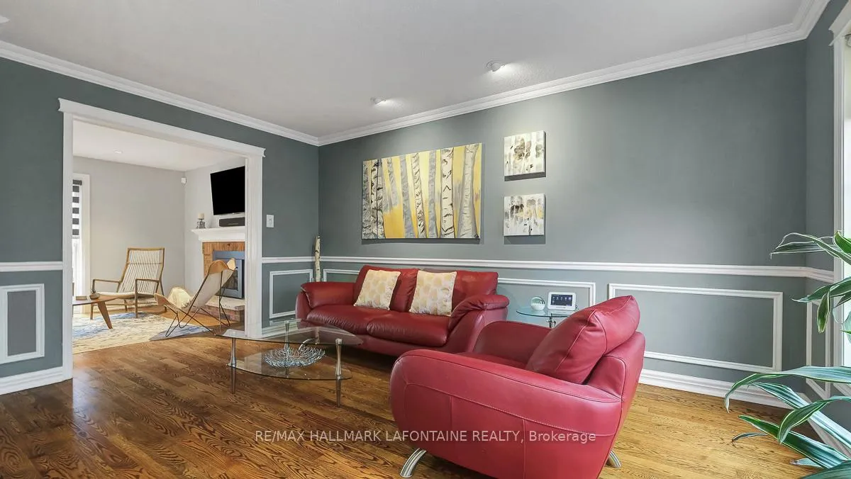 Photo 6 of 1288 Turner Crescent, Ottawa, Bilberry Creek/Queenswood Heights — HOMEH